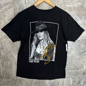 Lainey Wilson Men's  Graphic‎ Tee Shirt, Size Large
